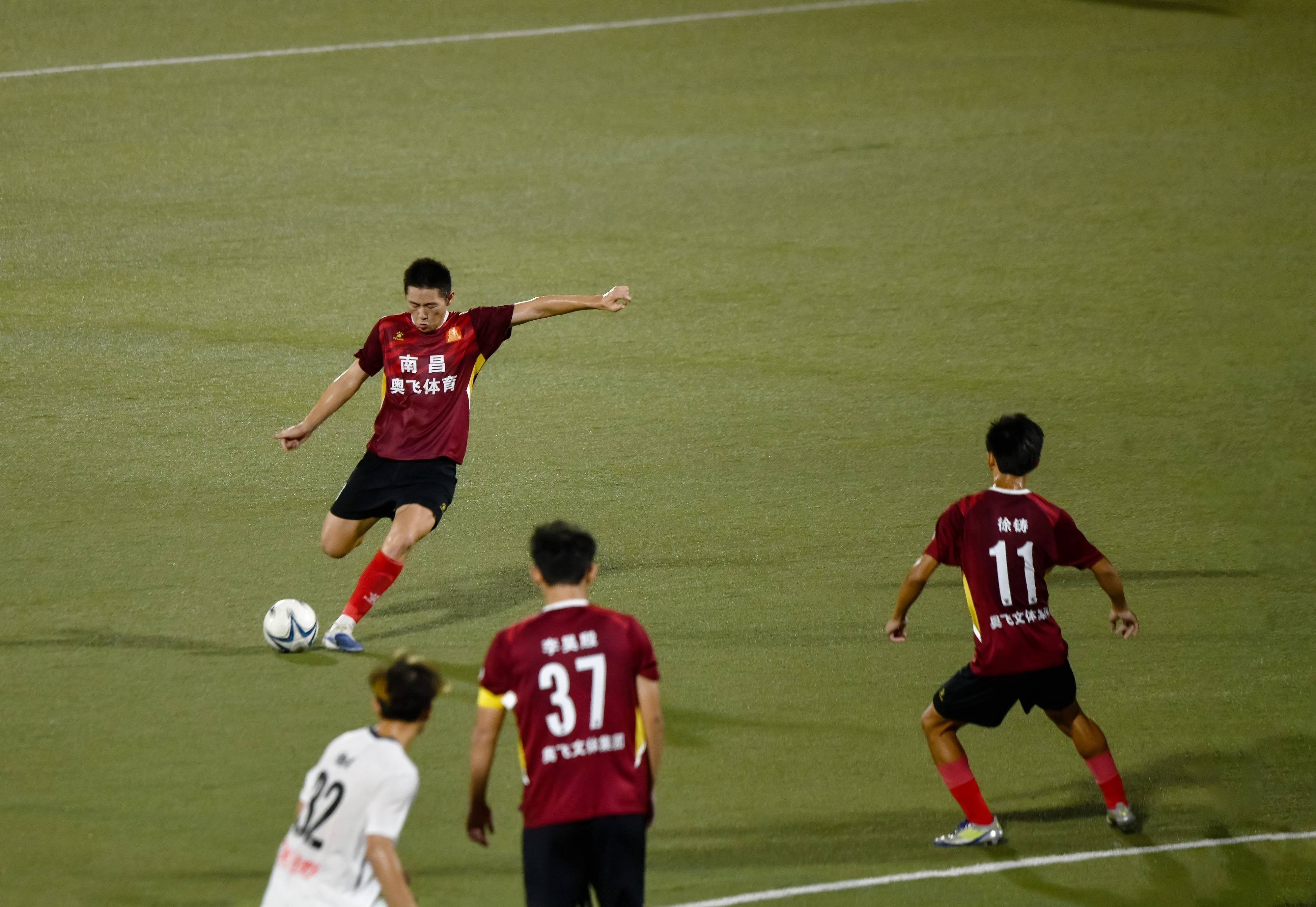 关于新晋队员表现不俗,积极备战征战联赛的信息 关于新晋队员表现不俗,积极备战征战联赛的信息