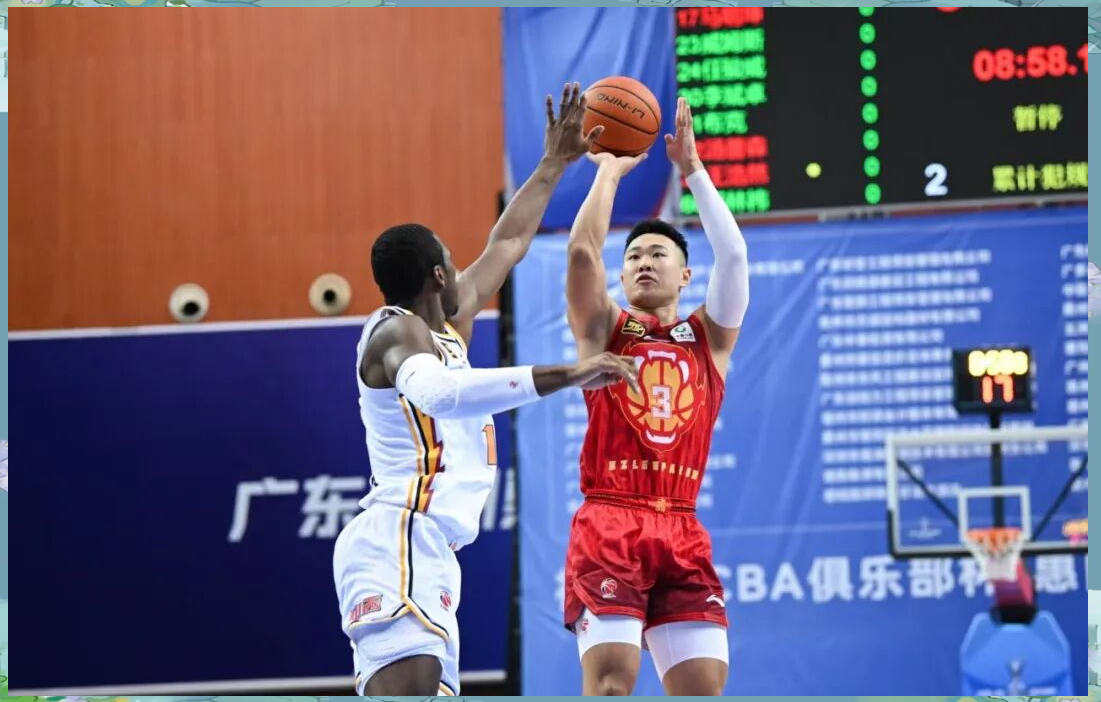 包含战略部署：CBA球队重装备备战即将开赛的词条